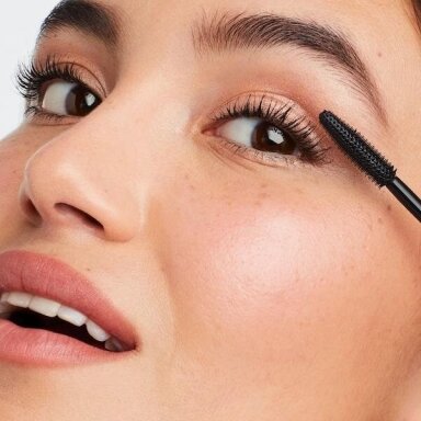 Jane Iredale Lash Fixation apsauginis netepančios formulės tušas, 8g Jane Iredale Lash Fixation apsauginis netepančios formulės tušas, 8g